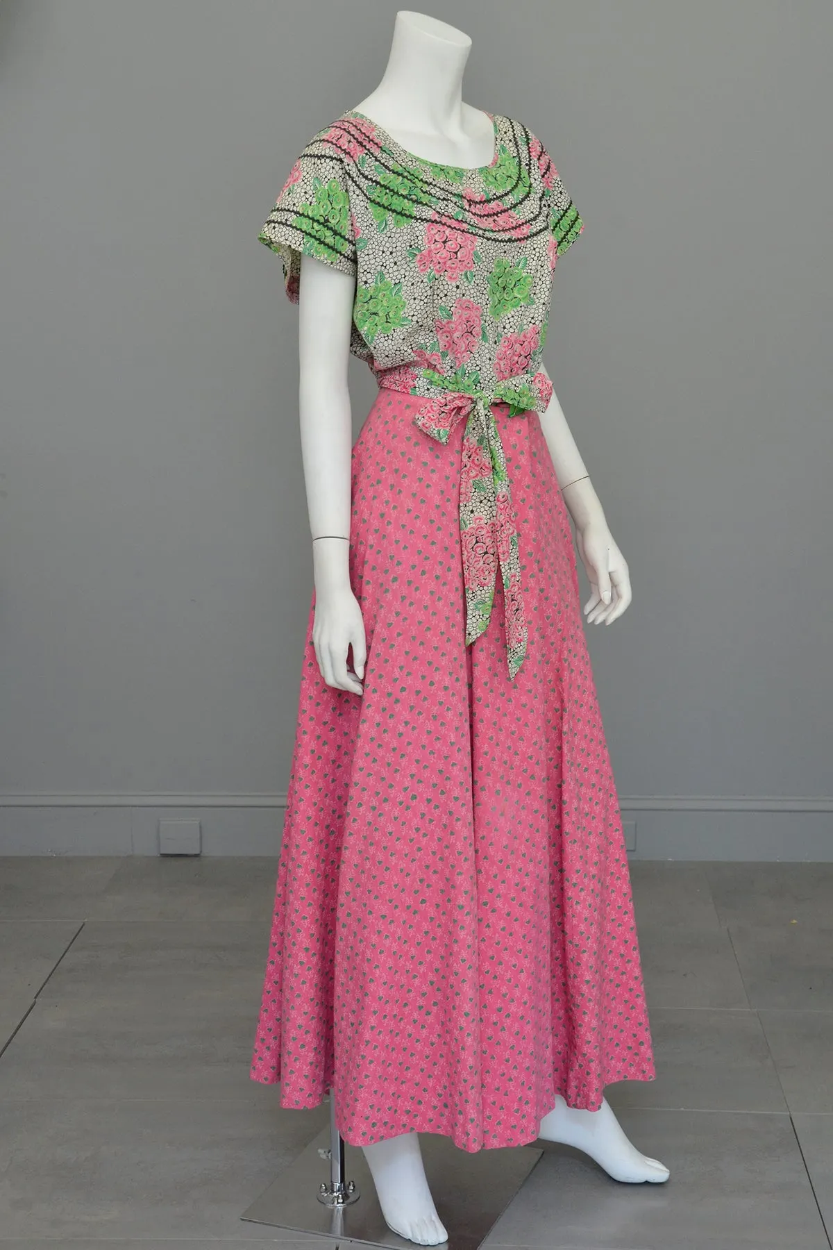 1970s Preppy Pink and Green Heart Shaped Floral Print Button Down Maxi Skirt