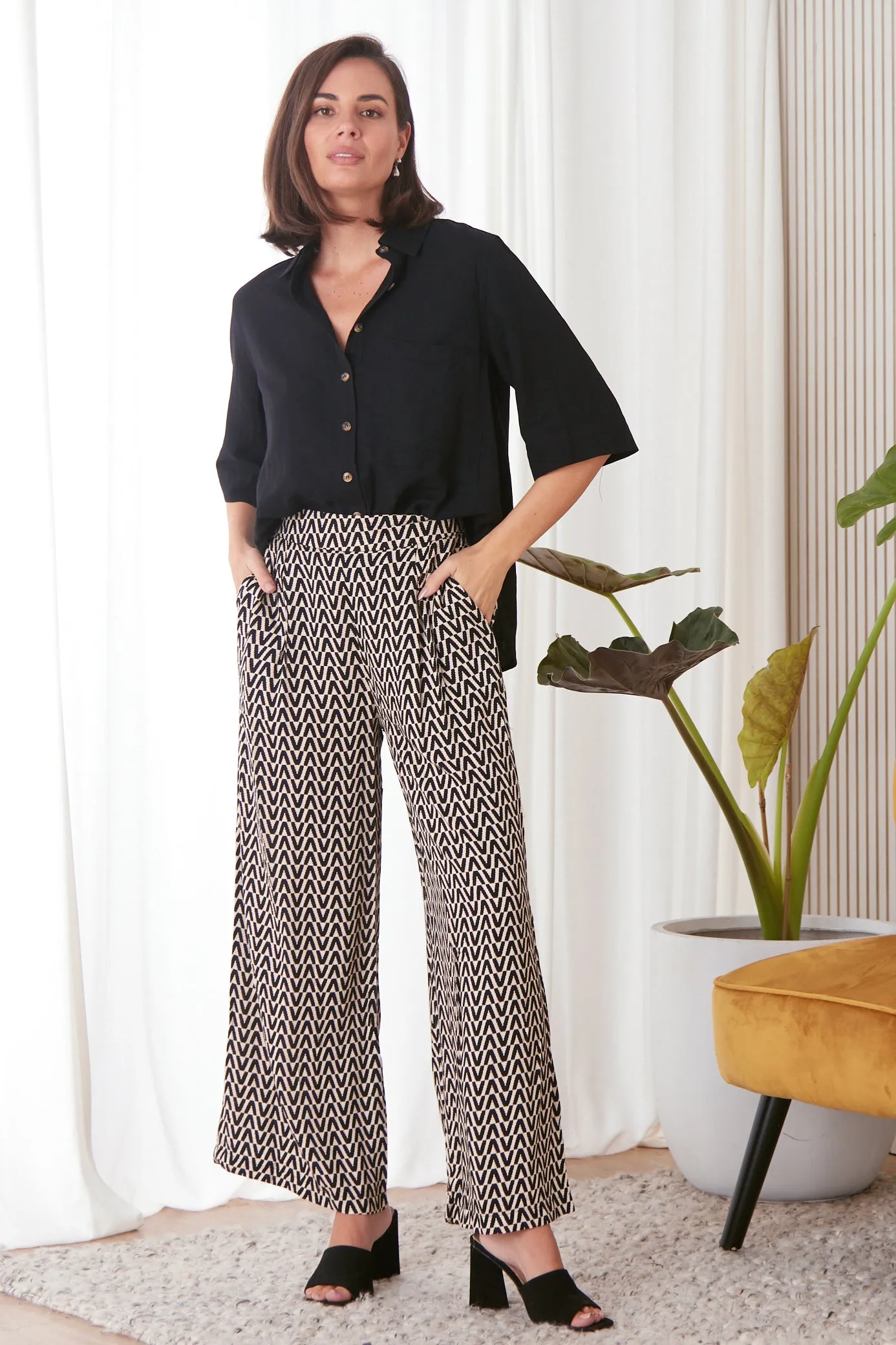 Daria Wide Leg Pants - Black/Beige Chevron