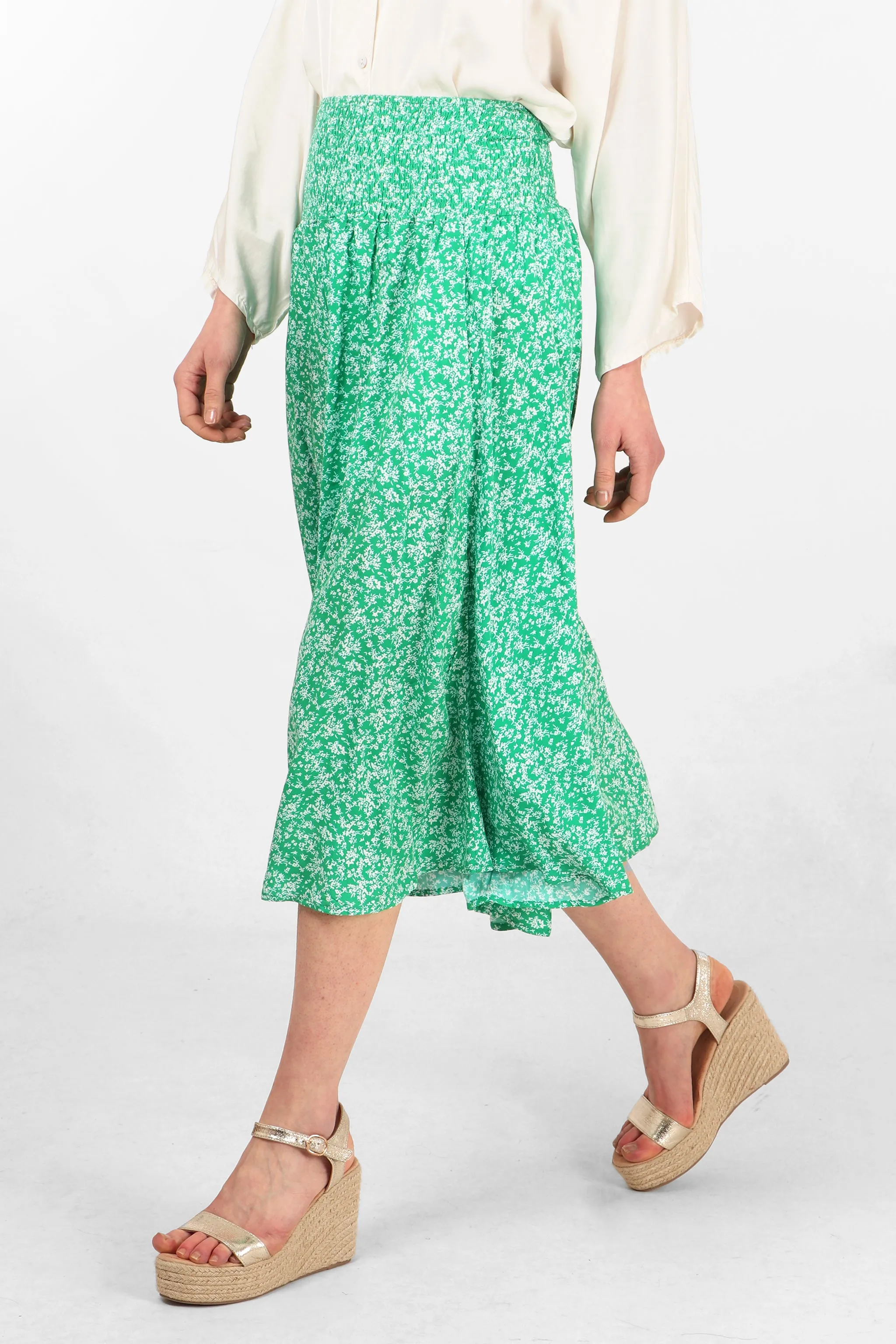 Ditsy Floral Print Wide Leg Culottes in Green