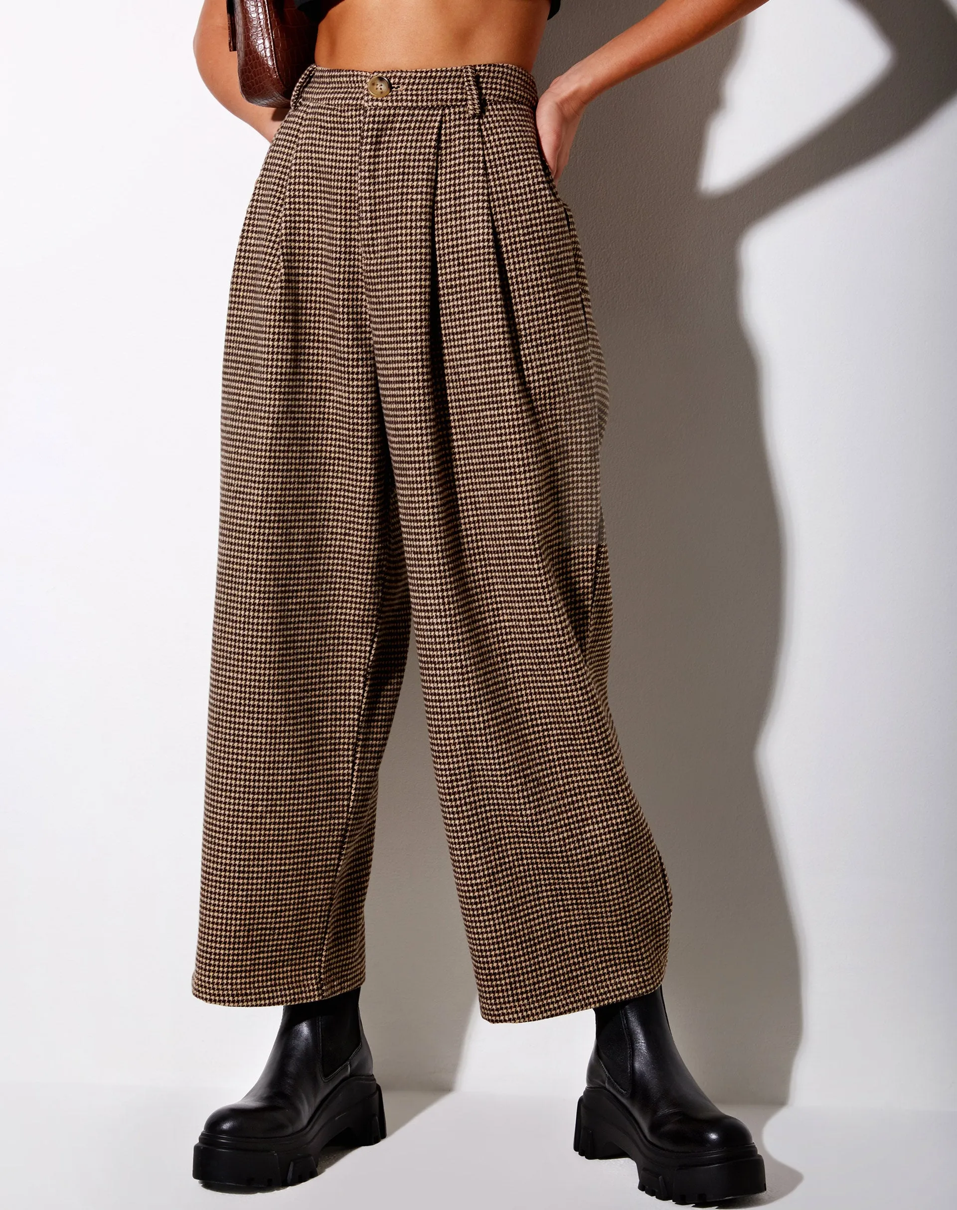 Hatta Culotte Trouser in Houndstooth Brown