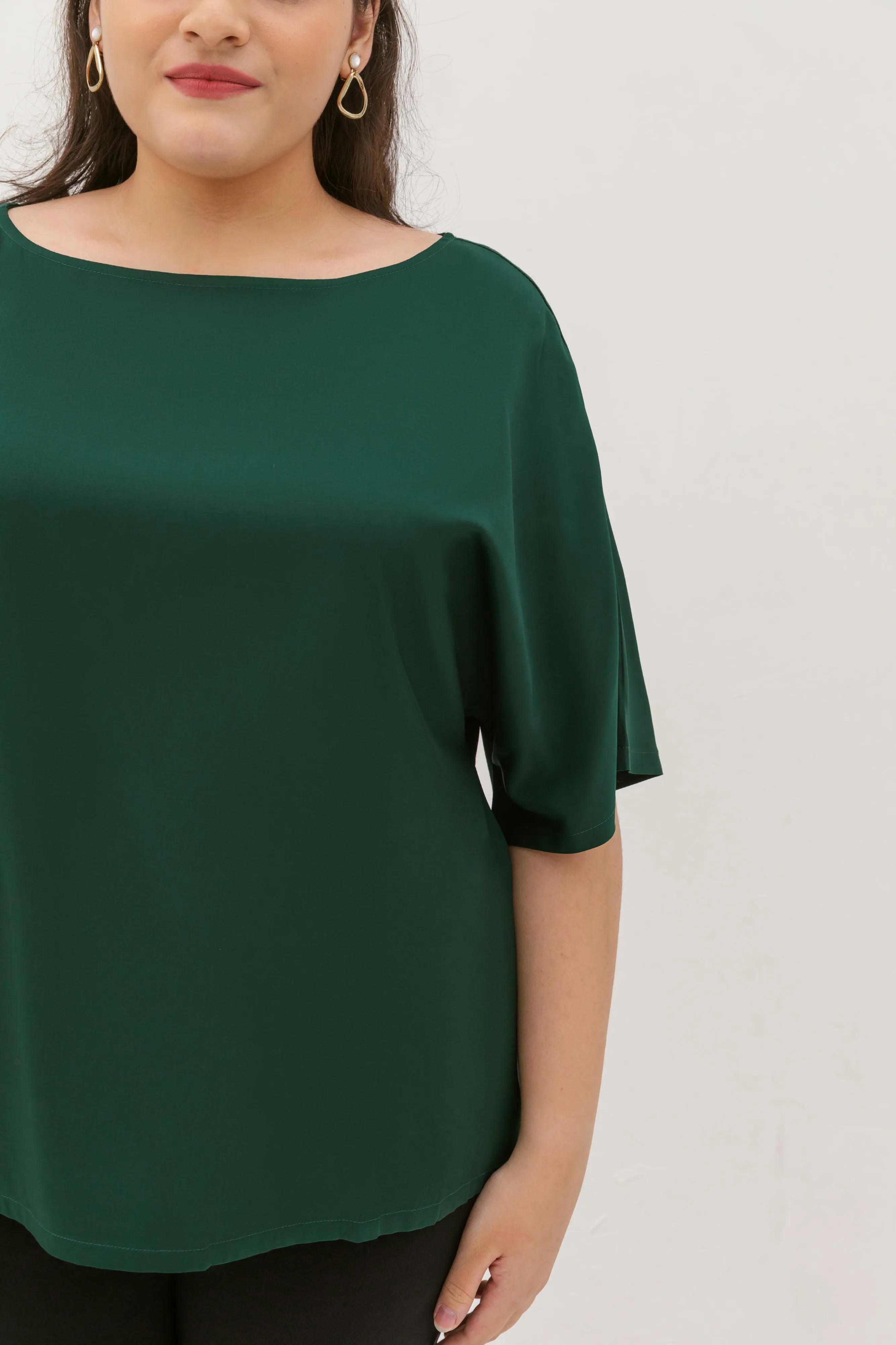 Isla Boat-Neck Flare Sleeve Blouse In Emerald Green