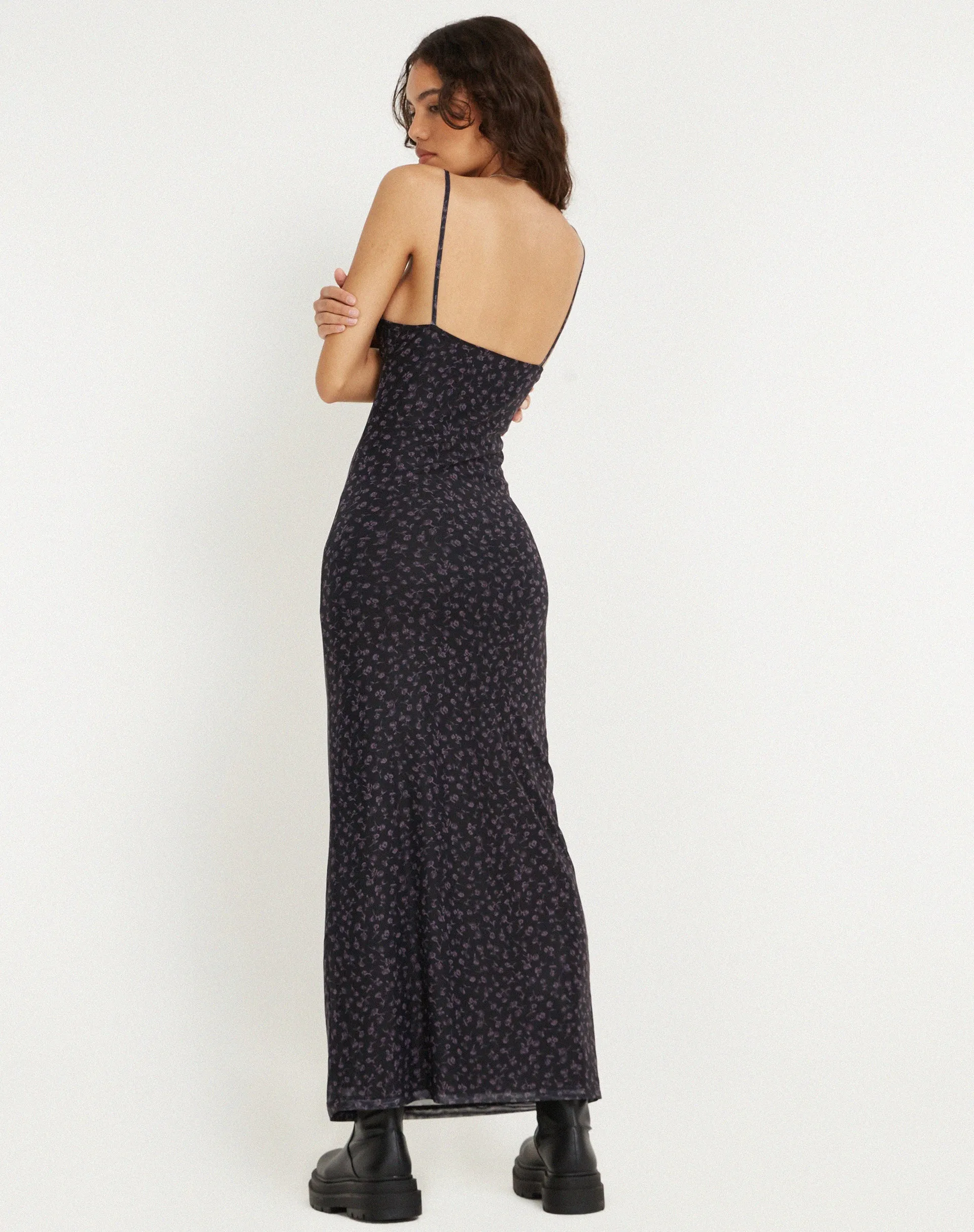 Norila Maxi Dress in Dark Ditsy Rose Black