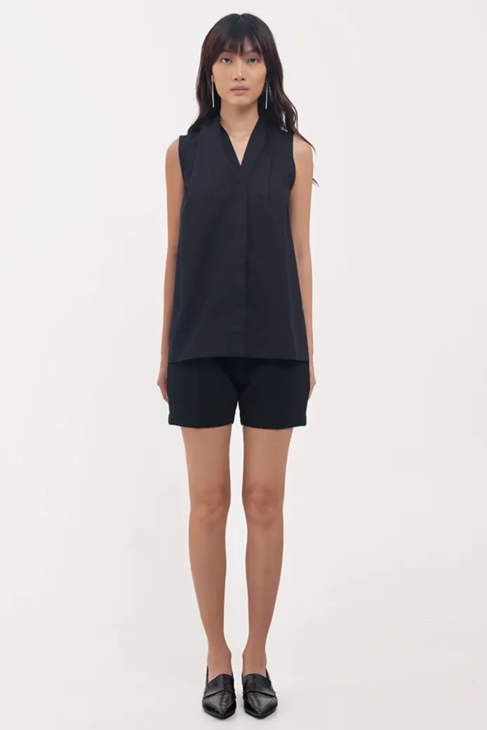 Shane SLeeveless Shirt In Black (LAST PIECES)